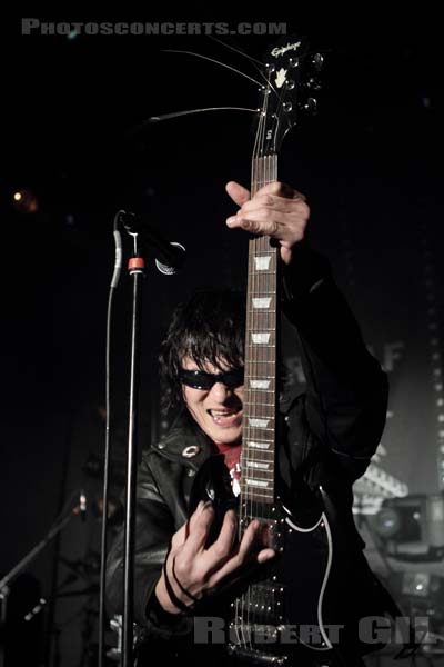 GUITAR WOLF - 2012-05-31 - PARIS - Trabendo - 